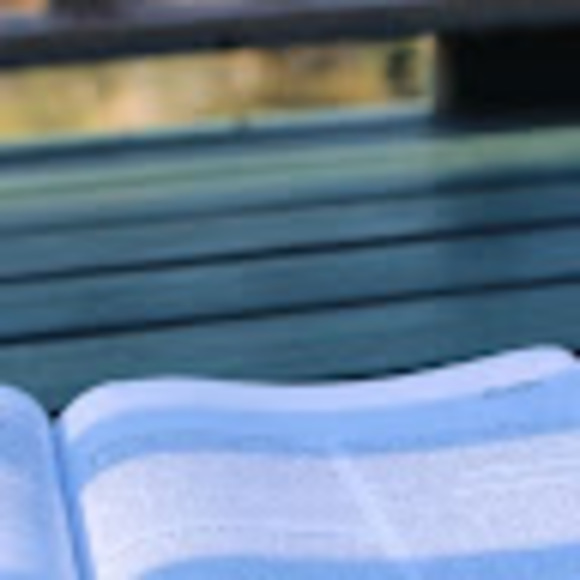 Meet your Posher, Laura - Picture 1 of 1